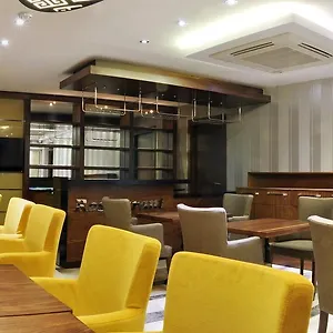 2* Otel Avin